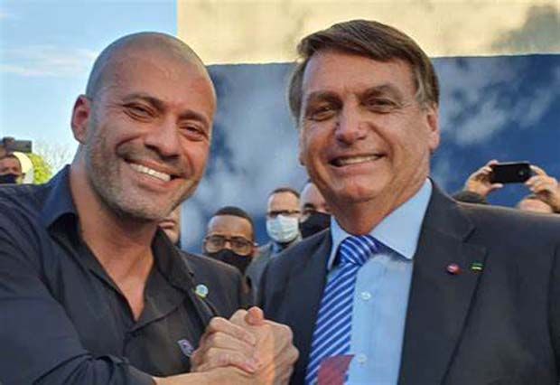 Em Uberaba Bolsonaro Usa Evento Oficial Para Convocar Ato Em Defesa De