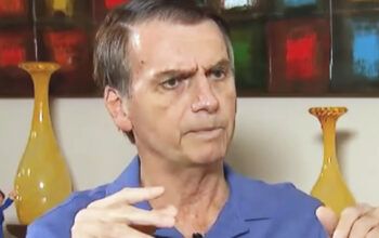 No Dia da Consciência Negra Bolsonaro escreve no  Twitter: “Obrigado Pelé"