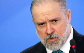 Aras pede à PF  informações sobre envolvimento de deputados com ataque hacker ao TSE