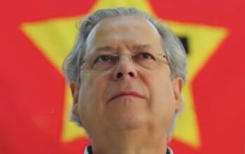 Após oito anos com os direitos políticos cassados Zé Dirceu vota em Boulos