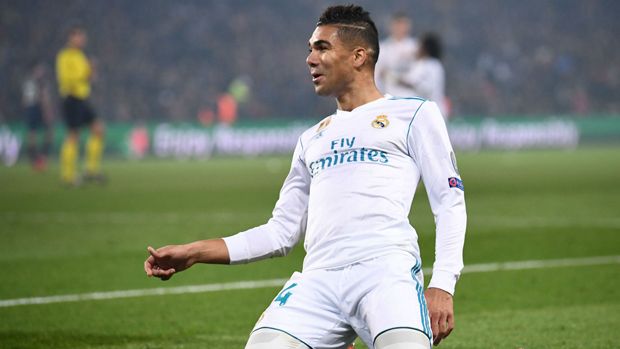 Casemiro testa positivo para covid-19
