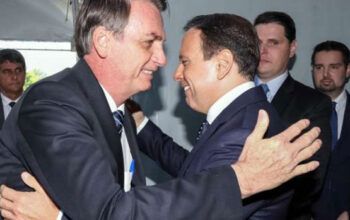 De Bolsonaro para Dória: "Eu acho que ele se morrer hoje vai para o céu; é um santo da calça apertada”