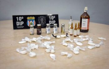 Duas mulheres são presas com drogas e anabolizantes ilícitos em Manaus