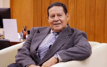 Em entrevista à Rádio Gaúcha,  Mourão diz que reconhece vitória de Biden