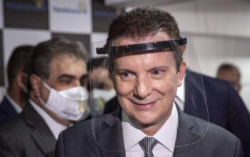 Justiça Eleitoral determina suspensão de vídeo de Russomanno disparando fake news contra Boulos