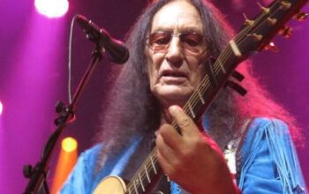 Ken Hensley, dos Uriah Heep, morre aos 75 anos
