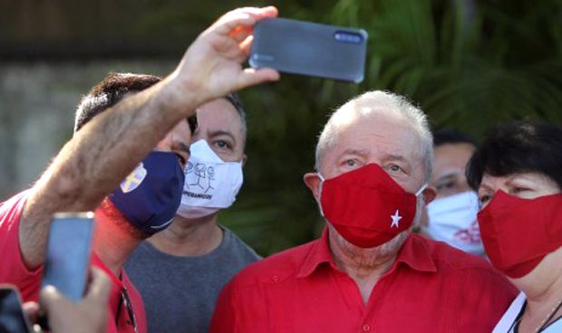 Lula vota em São Bernardo do Campo