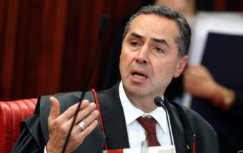 Ministro Barroso adia eleições em Macapá