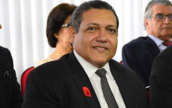 Ministro Kassio Nunes será relator do foro privilegiado de Flávio Bolsonaro