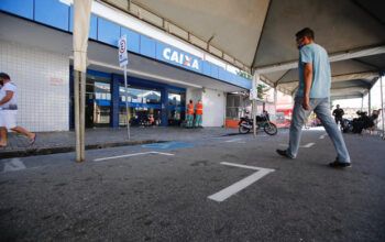 Na manhã deste sábado Caixa abre 772 agências