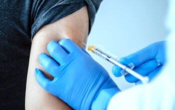 Pfizer anuncia que eficácia de sua vacina é 95%