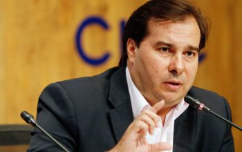 Rodrigo Maia diz que Moro é de extrema direita e que jamais o apoiará