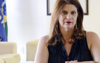 Davi Alcolumbre autoriza R$ 200 mil  para custear doutorado da diretora-geral do Senado