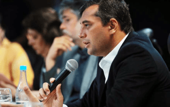 Acuado por inflamadas manifestações de protesto, Wilson Lima suspende decreto que restringia atividades não essenciais