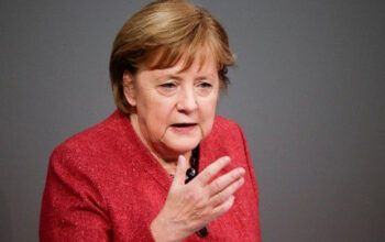 Angela Merkel anuncia fechamento comércio e escolas até 10 de janeiro na Alamanha