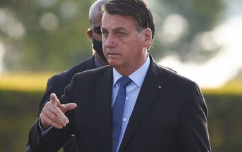 Aprovação de Bolsonaro se mantém em 37%