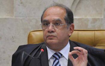Bolsonaro fez apologia de crime inafiançável e imprescritível, diz Gilmar Mendes