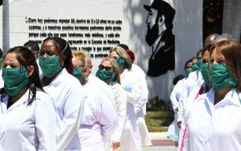 Cuba dá exemplo no combate à pandemia; apenas 136 morreram na ilha pela Covid-19