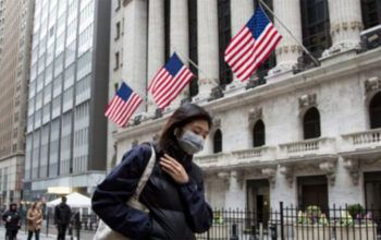 EUA atingem recorde de mortes por covid-19 em 1 dia