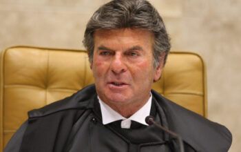 Fux leva ao Plenário ações sobre compra de vacinas para Covid-19