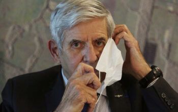 Heleno nega ao STF que Abin atuou na defesa de Flávio Bolsonaro