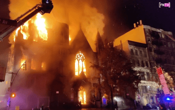 Incêndio de grande proporções destrói igreja histórica em Nova York