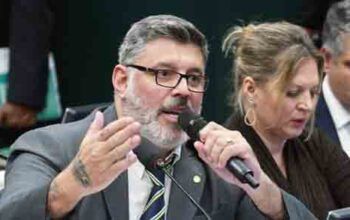 Justiça arquiva sétimo processo contra Lula e Alexandre Frota pede desculpa ao ex-presidente