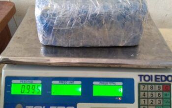 Polícia apreende em Santa Isabel do Rio Negro 1kg de maconha dentro de saco de farinha