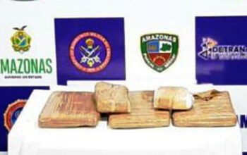 Quatro quilos de drogas são apreendidos pela Base Arpão