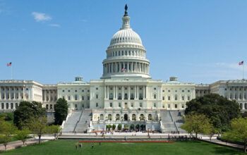 US$ 900 bi para aliviar efeitos da pandemia nos EUA