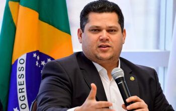 Alcolumbre rejeita todos os pedidos de impeachment contra ministros do STF