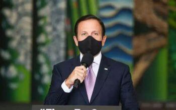 Governador de São Paulo envia nesta segunda-feira 50 mil doses de vacina para os médicos de Manaus