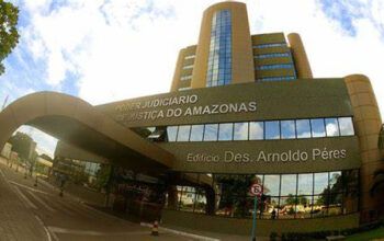 Tribunal de Justiça do Amazonas e Ministério Público negam que furaram a fila da covid-19
