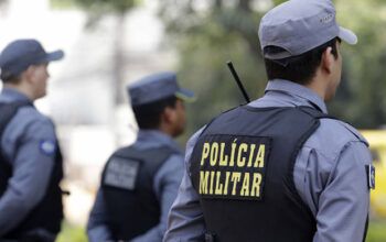 Wilson Lima manda polícia cumprir decisão da justiça que suspende por 15 dias atividades não essenciais no estado