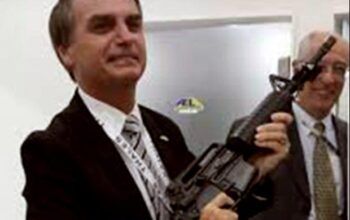 Bolsonaro permite que atiradores comprem até 60 armas e caçadores 30