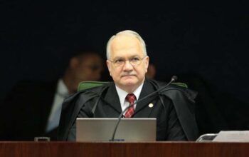 "Doença infantil do lavajatismo pode estar prestes a acabar", diz Fachin 10 de fevereiro de 2021, 11h58