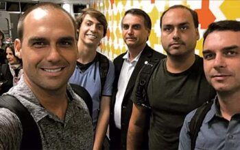 Bolsonaro agora tem os quatro filhos sob investigação