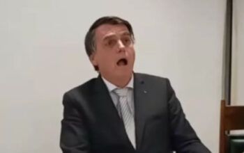 Bolsonaro ironiza brasileiros que morrem com falta de ar (vídeo)