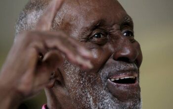 Nelson Sargento é intubado com covid e em estado grave