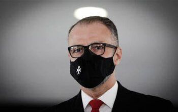 Presidente da Anvisa contraria Bolsonaro