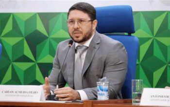 Imunidade de rebanho apoiada por Bolsonaro levou estado ao colapso