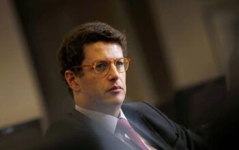 Possível prisão de Salles assusta o Planalto