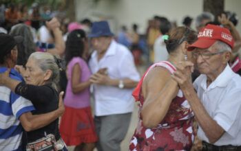 Dia dos Avós: exercício físico na terceira idade promove bem estar