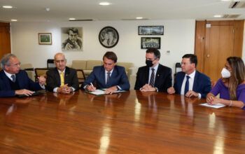 Governo prorroga por 3 meses o pagamento do auxílio emergencial