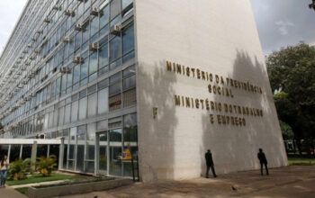 Medida provisória que cria Ministério do Trabalho é publicada no DOU