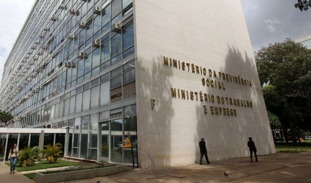 Medida provisória que cria Ministério do Trabalho é publicada no DOU