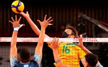 No vôlei masculino, Brasil vira e bate Argentina em 5 sets