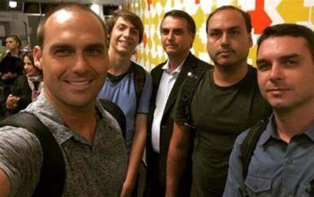 Visitas de filhos de Bolsonaro ao Planalto terão 100 anos de sigilo