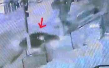 Carro em alta velocidade capota e deixa um morto e um gravemente ferido - VÍDEO