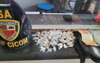 Adolescentes são apreendidos pela PMAM por tráfico de entorpecentes